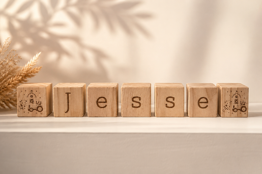 Houten kubus met naam: Jesse