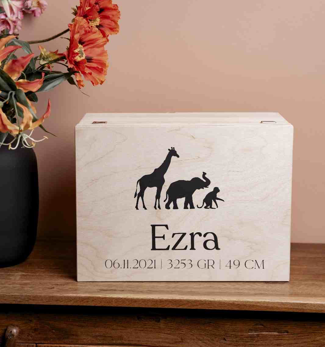 Memorybox, box om herrinneringen van je kindje in te bewaren. de kist kan worden gepersonaliseerd. bijvoorbeeld om te geven als kraamcadeau 